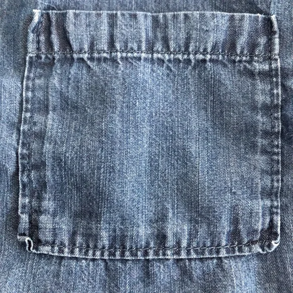 EUC Set of 2 Women’s Button-Up Shirts: 1 Floral and 1 Denim Short-Sleeve - Picture 4 of 16